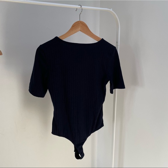 Elodie Ribbed Short Sleeve Bodysuit Navy Blue Size M - Picture 2 of 4
